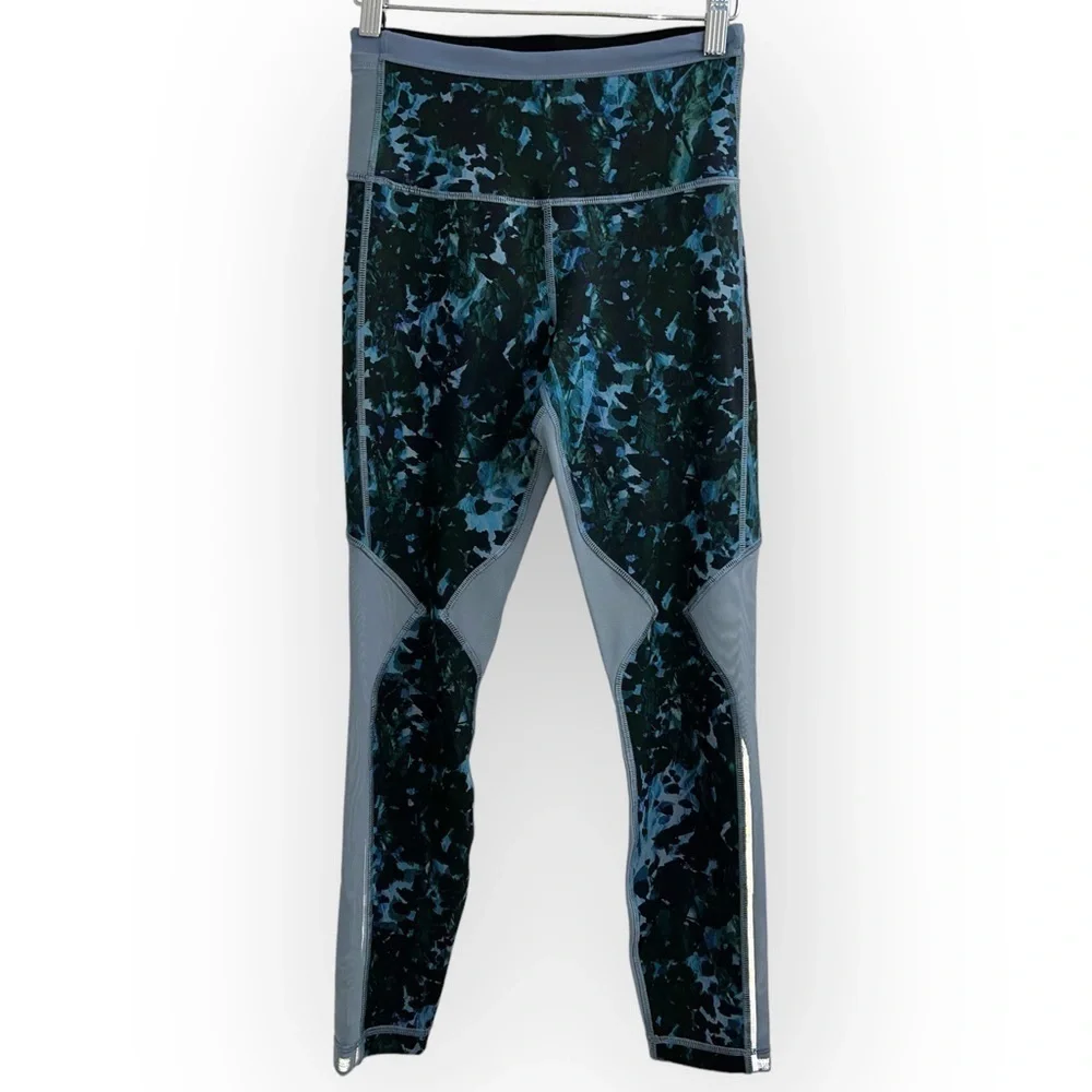 Lululemon Running In The City Tight 7/8 Blue Floral Mesh Reflective Leggings 4 S